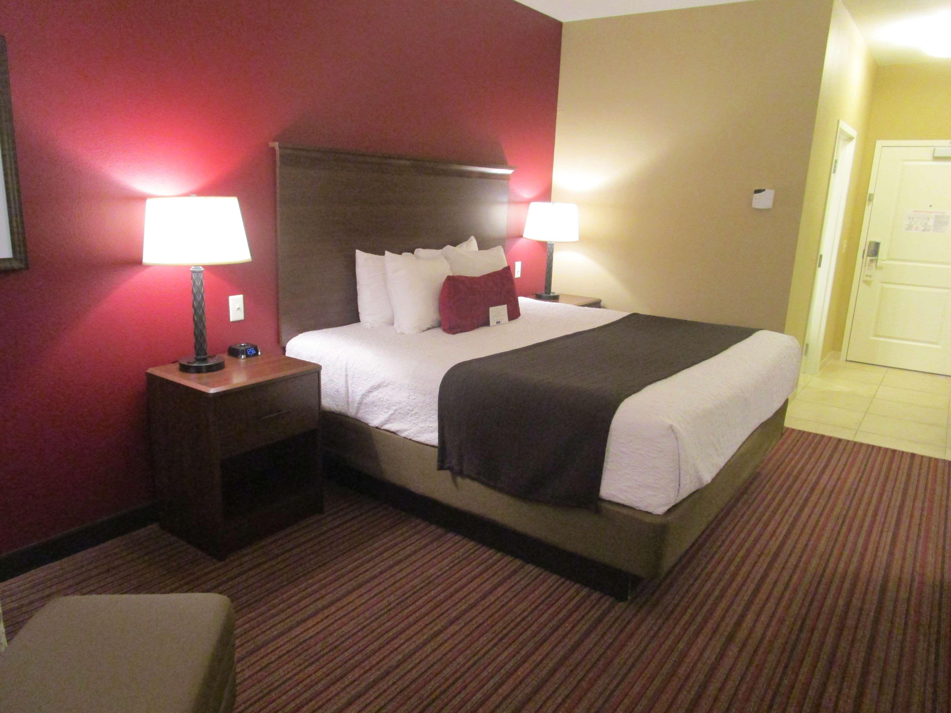 Best Western Plus Chandler Hotel & Suites Exterior photo