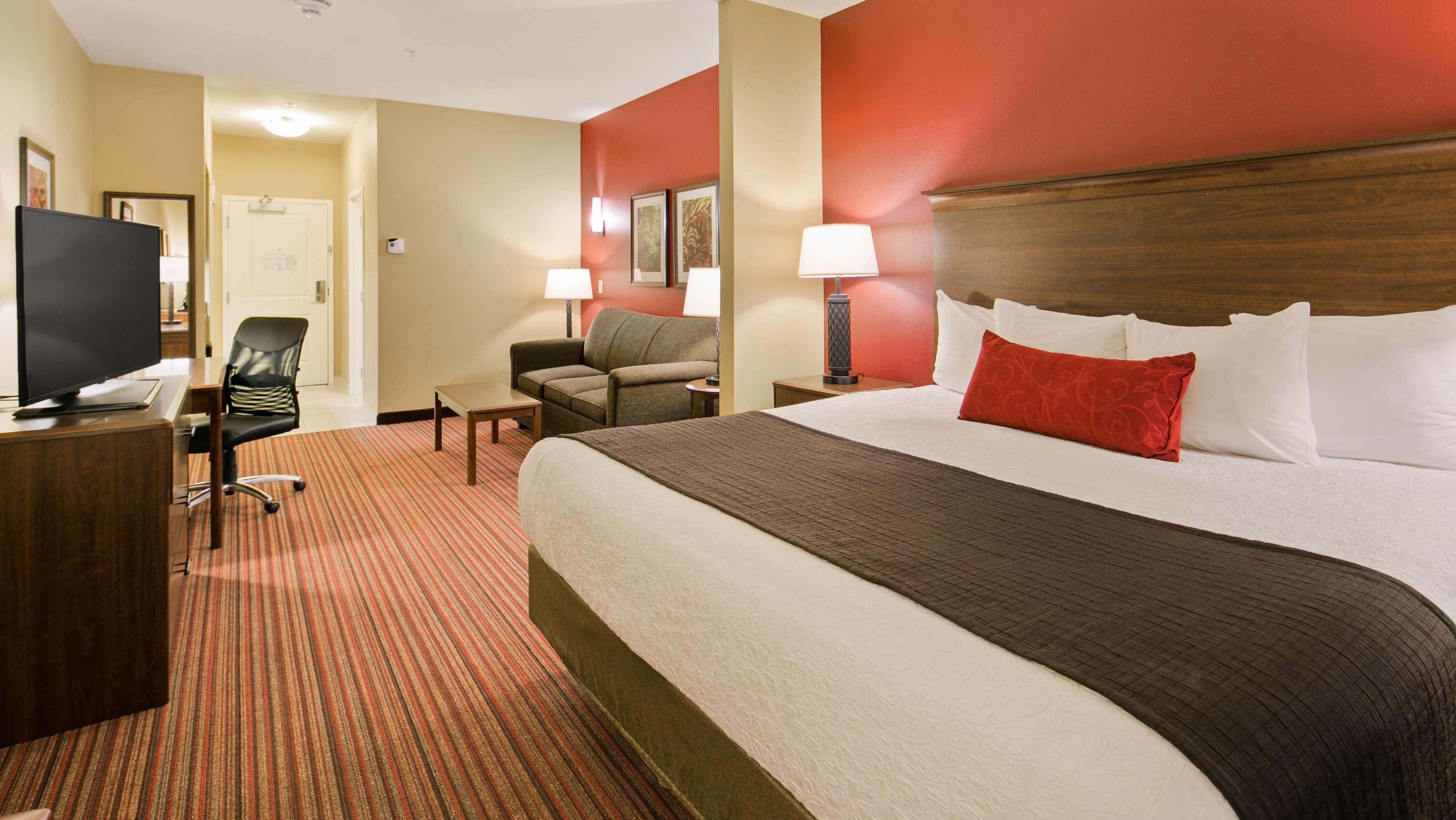 Best Western Plus Chandler Hotel & Suites Exterior photo