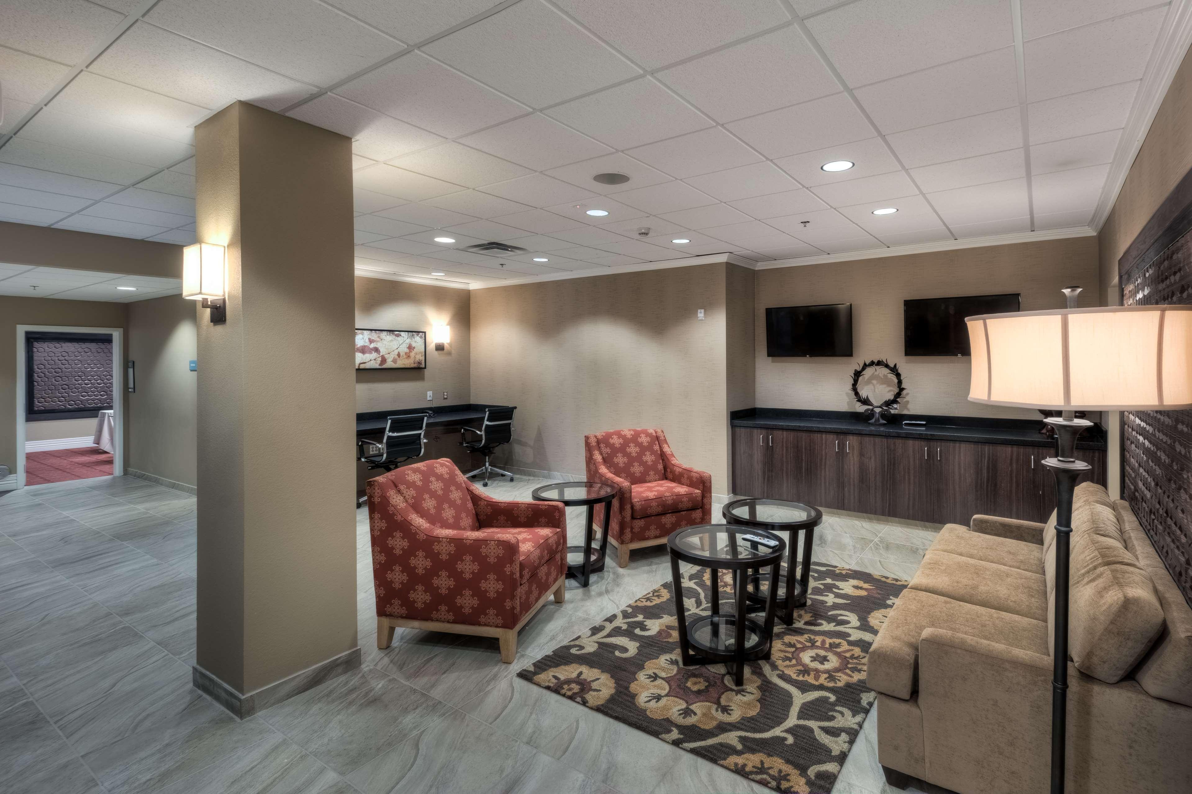 Best Western Plus Chandler Hotel & Suites Exterior photo