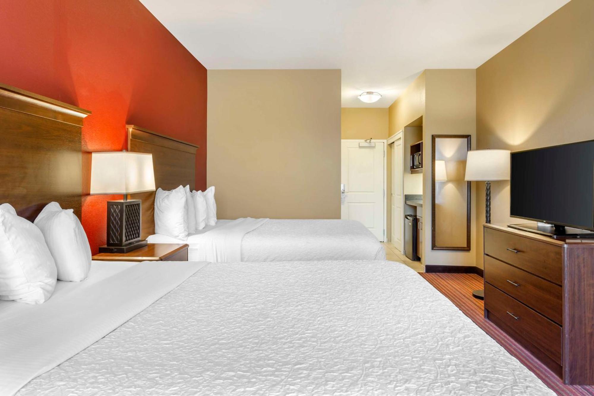 Best Western Plus Chandler Hotel & Suites Exterior photo