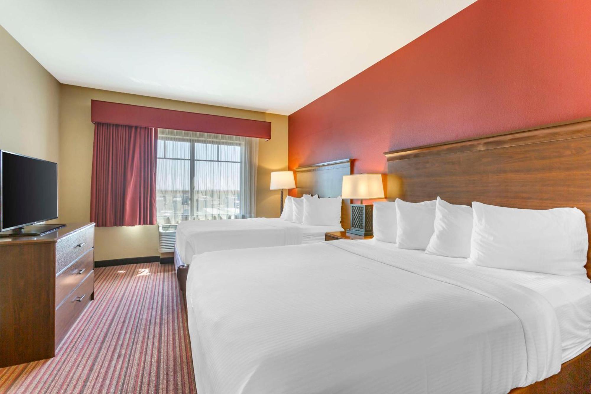 Best Western Plus Chandler Hotel & Suites Exterior photo
