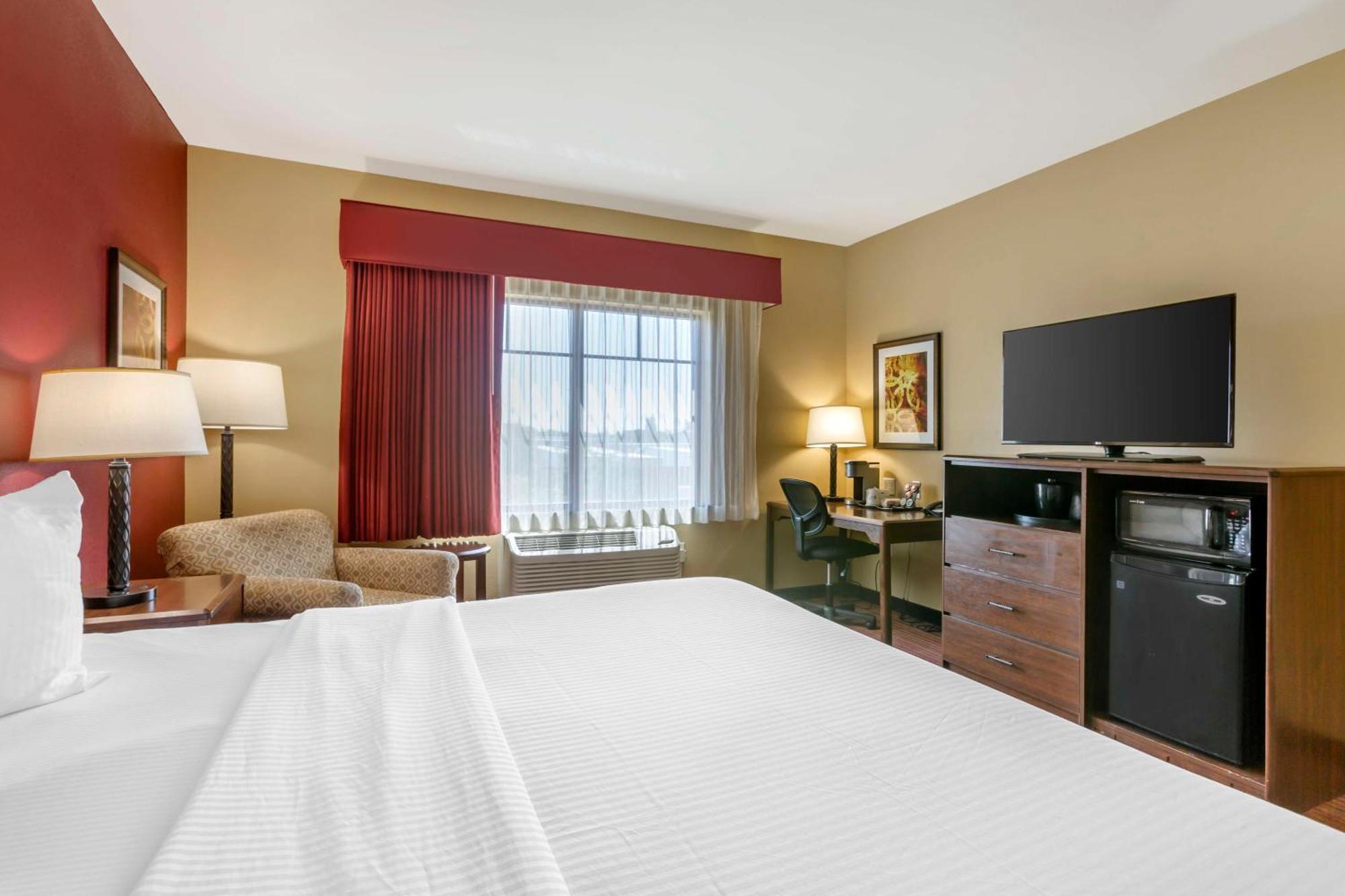 Best Western Plus Chandler Hotel & Suites Exterior photo