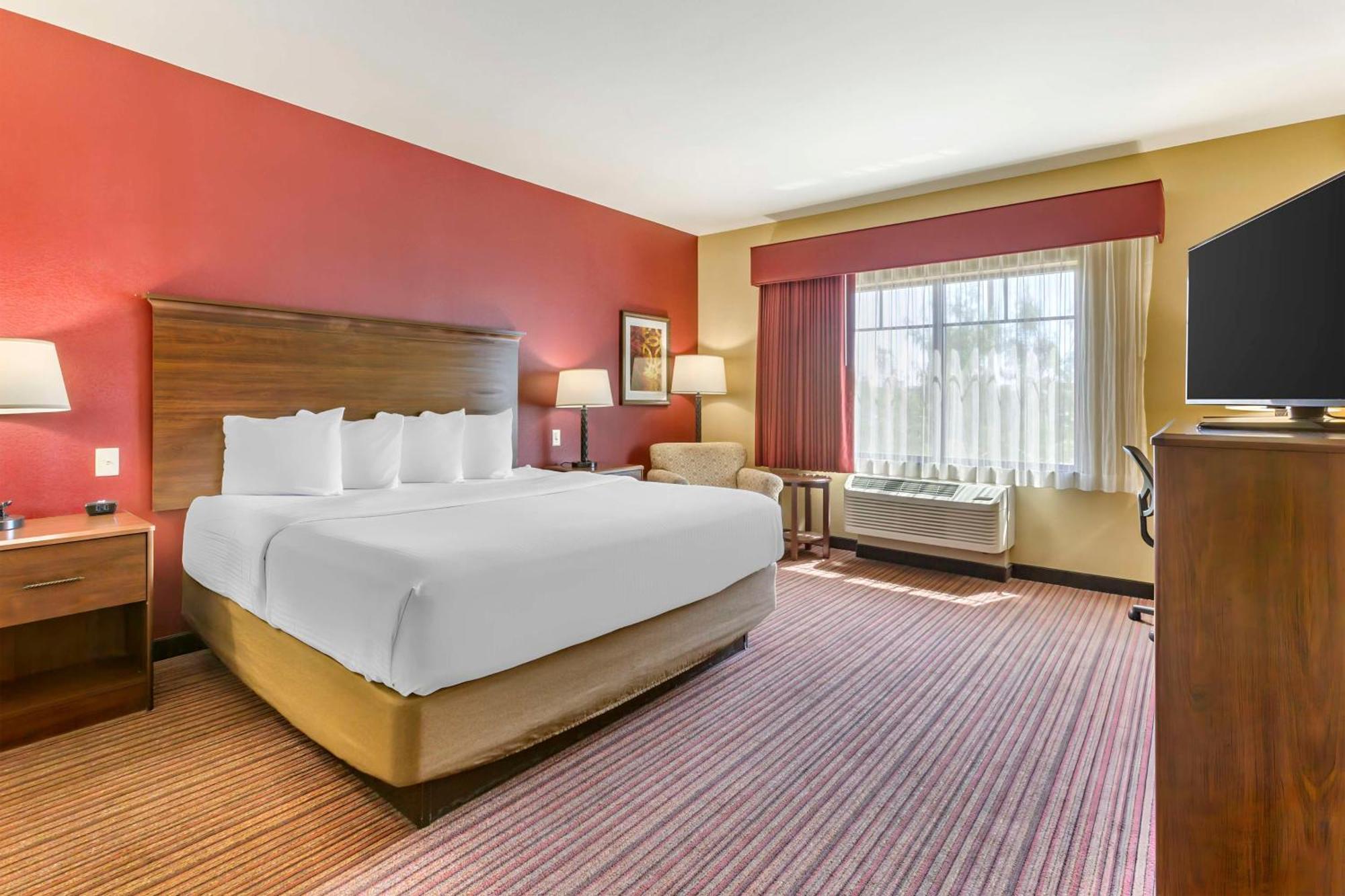 Best Western Plus Chandler Hotel & Suites Exterior photo