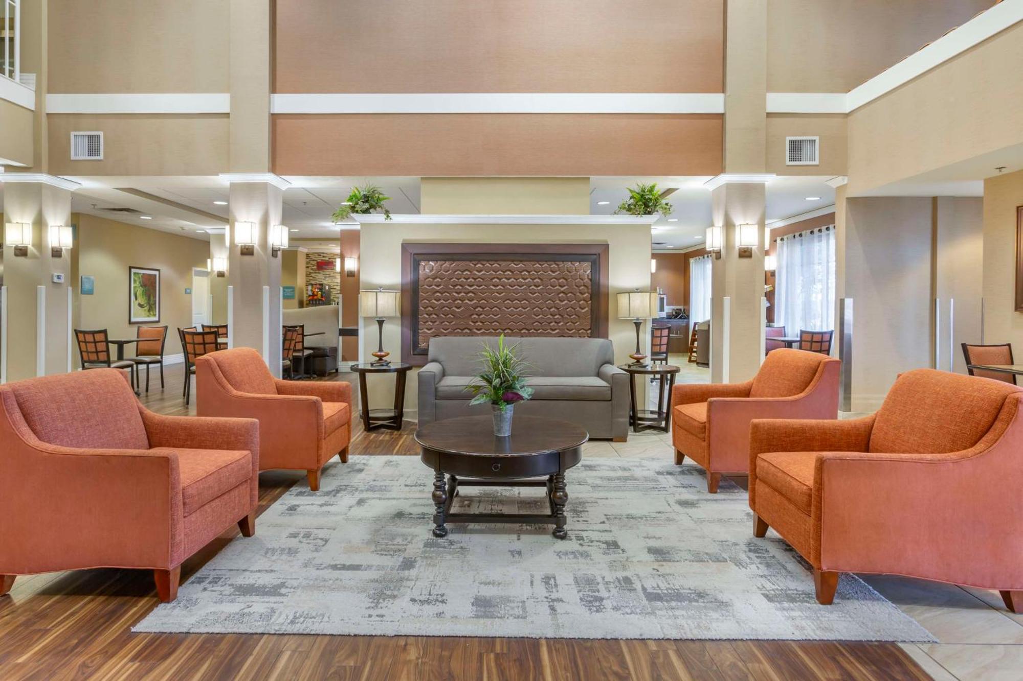 Best Western Plus Chandler Hotel & Suites Exterior photo